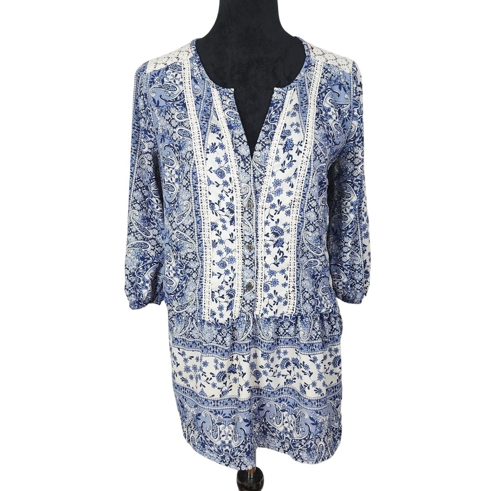 JOLT Size Medium China‎ Blue Floral Crochet Lace Drop Waist Lightweight Blouse